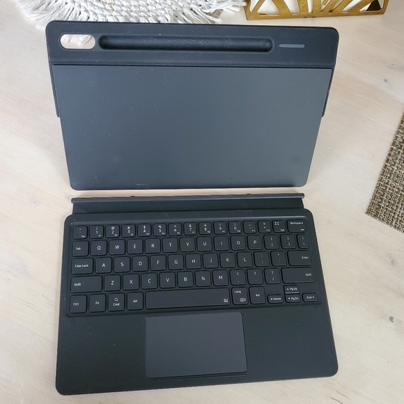 Samsung Tab Galaxy S8 - Picture 3 of 8